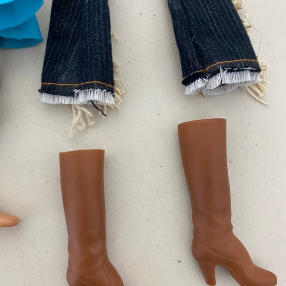 2001 Bratz Doll - Wild Wild West Yasmin 10” - Picture 8 of 13